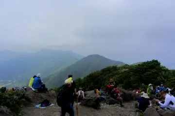The top has some great areas for a picnic overlooking Hakone