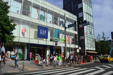 Big GAP store greets visitors immediately