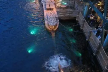 Fans of 20,000 Leagues Under the Sea will be happy to know that there is a Nautilus ride!