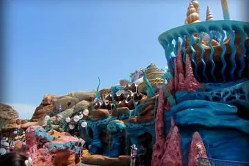 Mermaid Lagoon is really stunning, not just for the sculptures but also the mosaic work