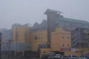 Kushiro fog surrounds the market