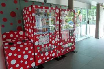 spotty soda machines