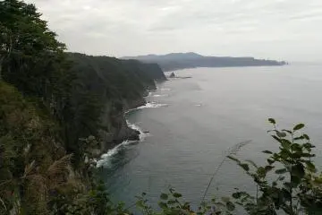 The north side of the cliffs