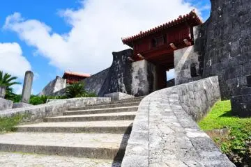Walking up to the main hall of Shuri Castle