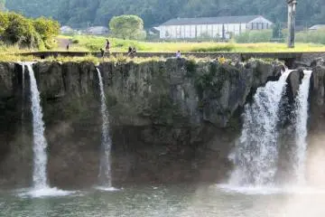 There are no restrictions as to where you can go so you can easily sit on the edge of the falls (but be careful!)