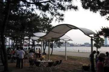 Shiokaze Park
