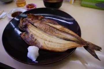Grilled Hokke with grated daikon radish