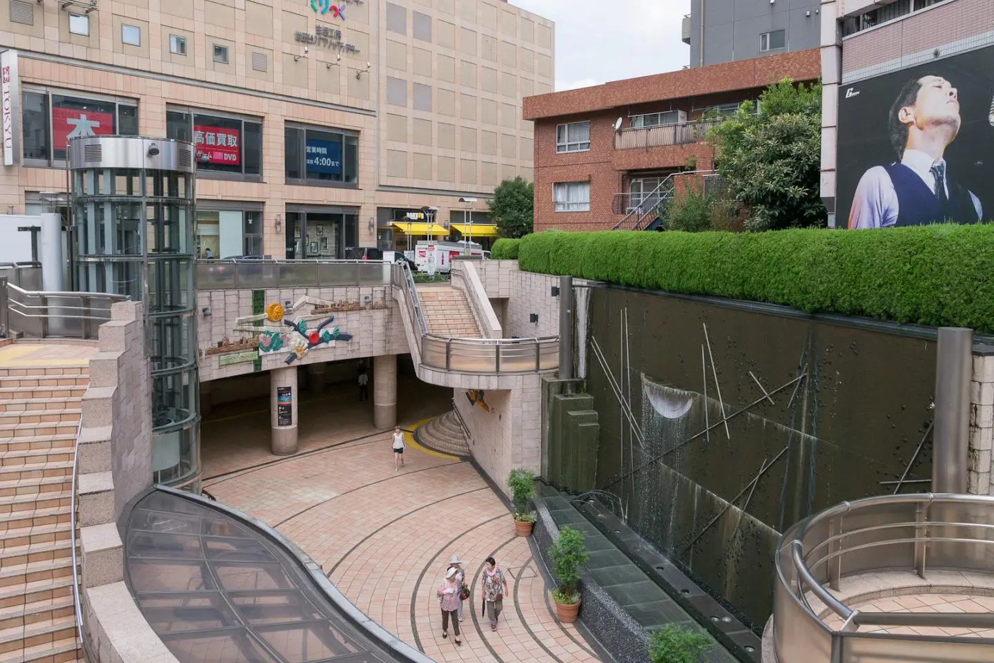 Base of Carrot Tower (Photo: Rs1421 / CC BY-SA 3.0)