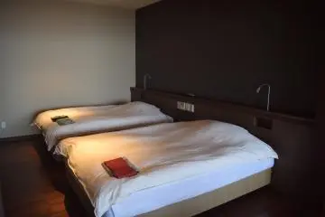 Comfortable, Western style bedding is available