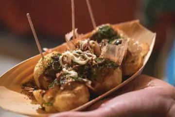 Tray of lovely balls of takoyaki