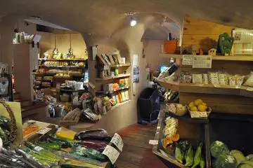The interior of With Everyone for the Earth takes you back to a quaint countryside feel