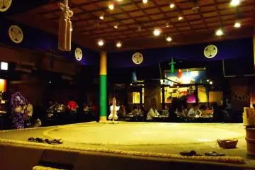 Izakaya and Sumo's Song in Ryogoku