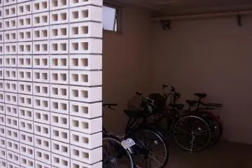 Lockers for those that wish to cycle Tokyo