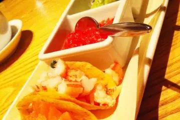 A fusion of South American & Japanese palates: Mini seafood tacos