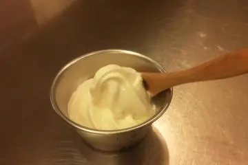 후식으로 나오는 소프트아이스크림! 무한 리필도 된답니다. 식사 후 깔끔하게!