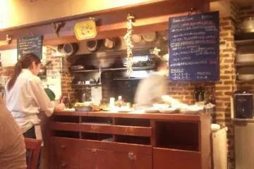 오픈 키친으로 되어있어요.