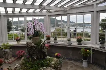 The views from the greenhouse are sublime!
