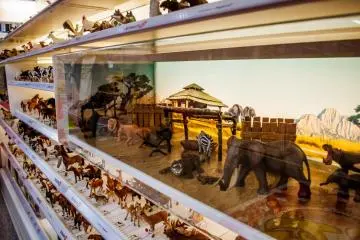 Add to your figurine collection with animals, anime characters and dolls.
