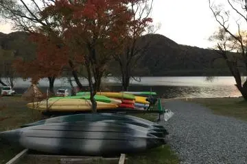 Explore the lake with a kayak. 
