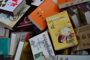 <p>Korek api dengan berbagai desain retro khas Jepang.</p>