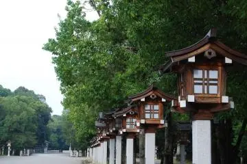 Just how many lanterns are there
