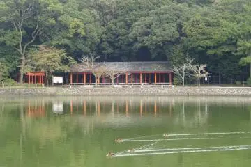 Rest station by Fukuda Pond