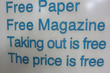 <p>Menyediakan koran dan buku informasi gratis</p>
