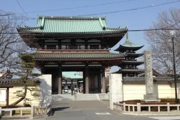 Nitaiji, where Thai and Japanese buddhism is celebrated
