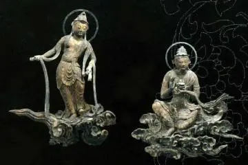 Worshipping Bohisattvas on clouds