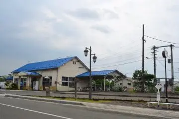 Tsuchizawa Station in Towa City is the closest station to Kumano Shrine Bishamondo (Bishamon Hall). (Photo: Mifthanzi Ariana Sarashanti)