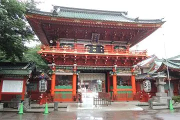 Rainy Day at Kanda Shrine
