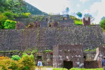 Used to store ore prior to shipment to Osaka