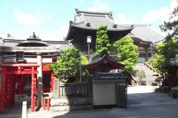 Shrine on the left, temple on the right