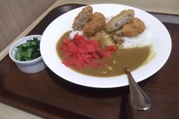 Minced pork croquettes, spinach and red ginger