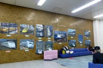 Photos of the Shinkansen (bullet train) through the ages