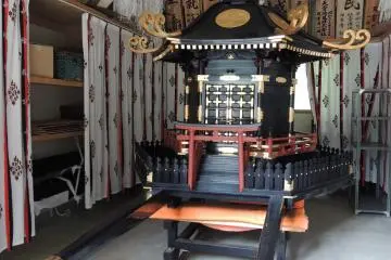 Mikoshi (portable shrine)
