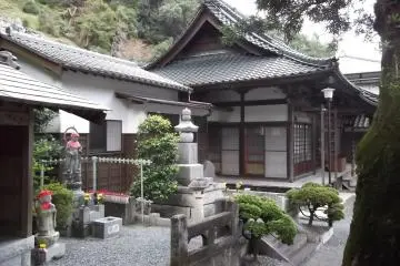 A side view