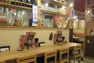 Counter seats for people wanting to be close to the kitchen action