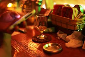 Blues music, cigars and cognac—very smooth