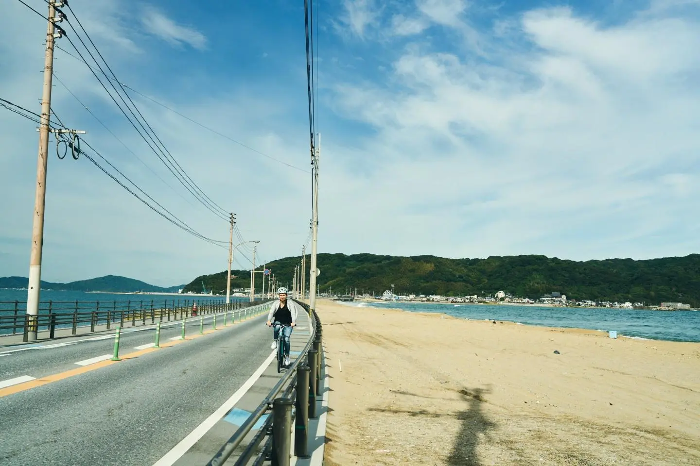 Un goût de liberté sur les routes de l’île de Shikanoshima (Photo présentée par © Fukuoka Prefecture Tourism Federation)
