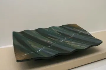 'Shadow Cast', plate, 1987, Koseki Rokuhei, Japanese lacquer on plastic