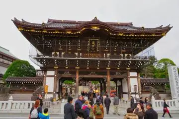 나리타산 사원 입구