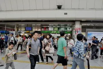 Area where the JR station and the mall overlap