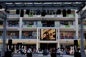 Large screen in Lazona's central square