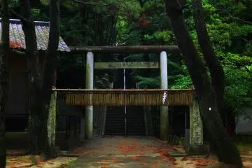 The shrine entrance