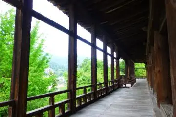The verandah which surrounds the entire hall is a perfect place to take refuge from the rain