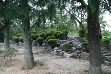 Ruins of Kameyama Castle, now a small park opposite the  the castle remains. (Photo: PPF)