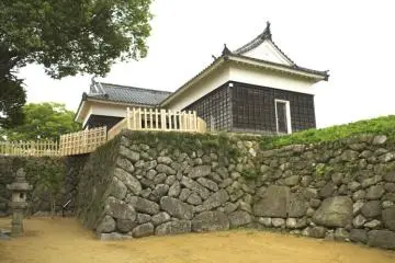 Kameyama Castle