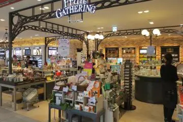 Pick up cute accessories, perfumes, and make up
