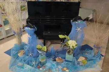 Beautifully decorated centerpiece in the Lobby